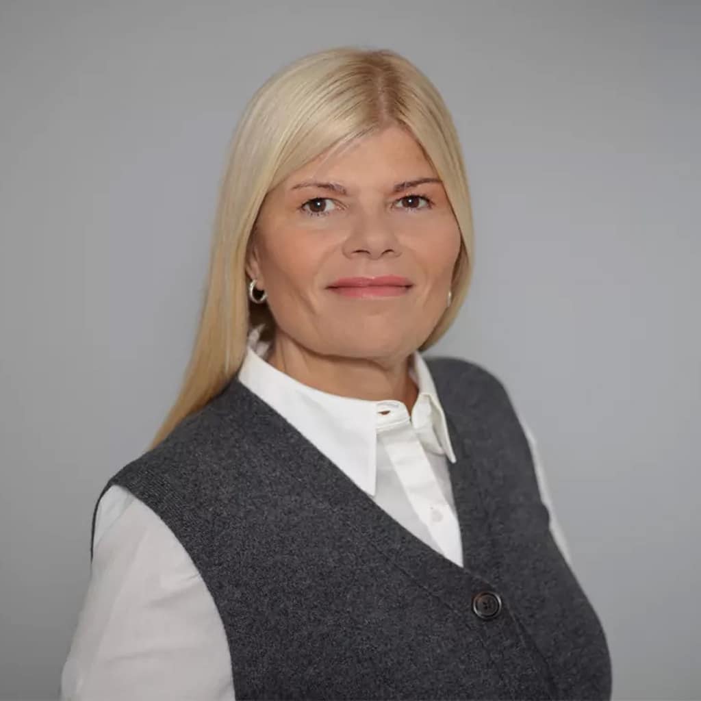Michaela McCarthy Psychotherapist